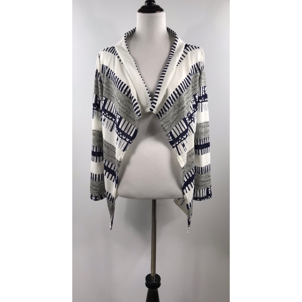 Gulang Quarter Sleeve Cardigan
